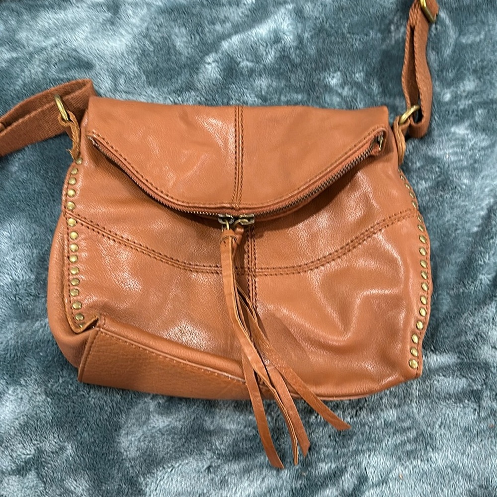 The Sak Silverlake Crossbody Camel Color
